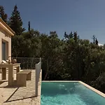 Magganos Sunset Villas *