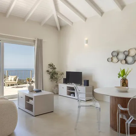 Magganos Sunset Villa *