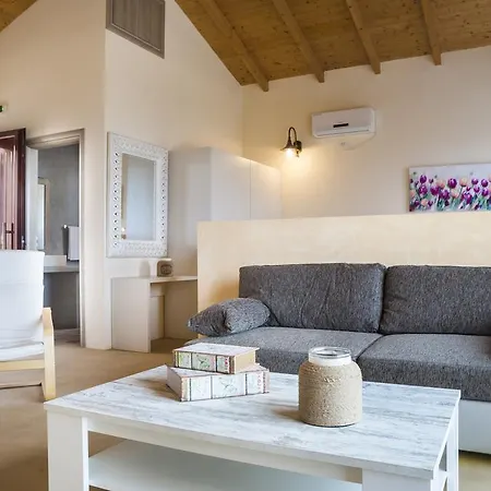 Magganos Sunset Villa